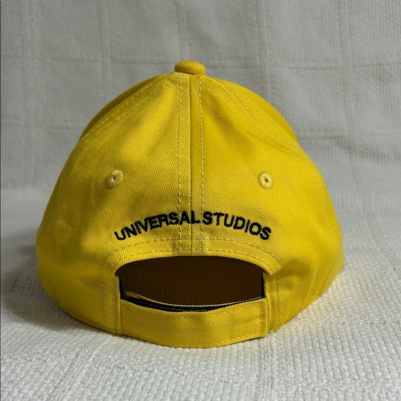 Universal Studios Despicable Me Two Eye Minion Face Cap (Youth) - Picture 2 of 5